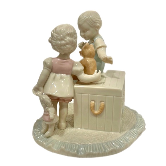 LENOX Constant Companions Boy & Girl Ceramic Figurine EUC - Picture 4 of 13